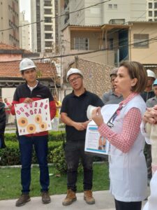 Palestra de prevencão do câncer de mama.